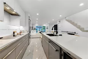 2115 NE 123rd St, North Miami, FL 33181 - Photo 24