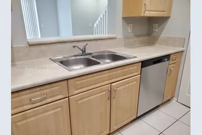 2242 NE 42nd Cir #2242, Homestead, FL 33033 - Photo 6