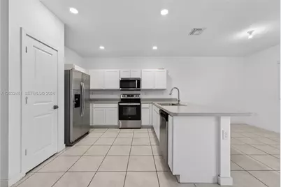 1780 SE 9th Ave, Homestead, FL 33034 - Photo 1