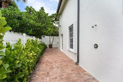 460 Surfside Ln, Juno Beach, FL 33408 - Photo 24