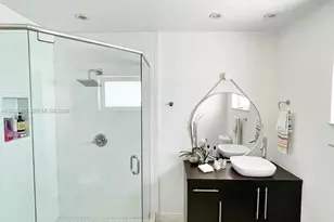 290 E Shore Dr E, Miami, FL 33133 - Photo 8