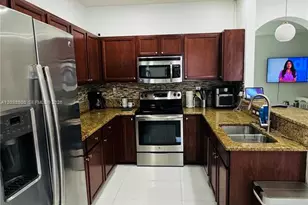 3355 W 90th Terrace, Hialeah, FL 33018 - Photo 6