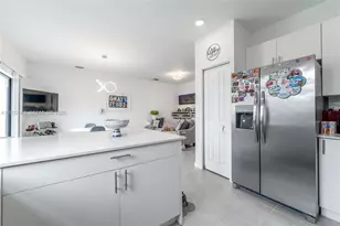 561 NW 204th St, Miami Gardens, FL 33169 - Photo 18