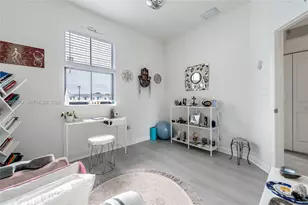 561 NW 204th St, Miami Gardens, FL 33169 - Photo 38