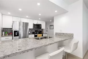 1717 N Bayshore Dr, Miami, FL 33132 - Photo 10