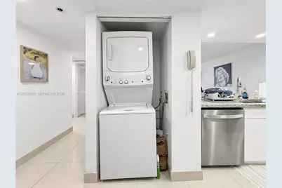 1717 N Bayshore Dr #A-1533, Miami, FL 33132 - Photo 20