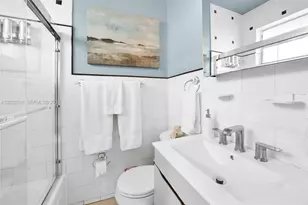 3030 Collins Ave, Miami Beach, FL 33140 - Photo 8