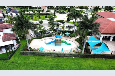 10606 W 32nd Ln, Hialeah, FL 33018 - Photo 28