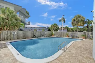 13155 Ixora Ct, North Miami, FL 33181 - Photo 14