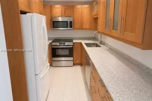 3675 N Country Club Dr, Aventura, FL 33180 - Photo 22