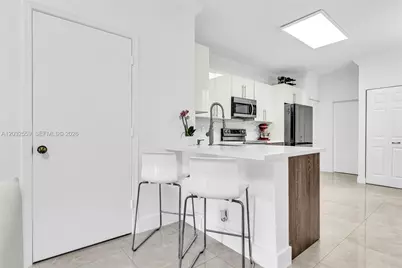 2578 Cordoba Bnd, Weston, FL 33327 - Photo 4