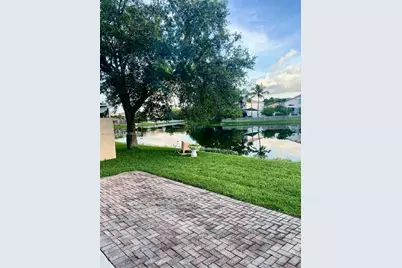 15783 NW 16th Ct, Pembroke Pines, FL 33028 - Photo 8