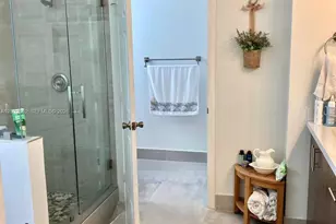 15783 NW 16th Ct, Pembroke Pines, FL 33028 - Photo 10