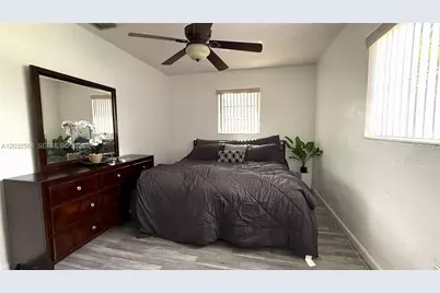 1245 NE 203rd St, Miami, FL 33179 - Photo 14