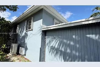 1245 NE 203rd St, Miami, FL 33179 - Photo 28