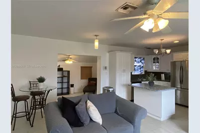 1245 NE 203rd St, Miami, FL 33179 - Photo 10