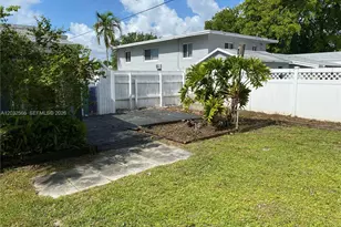 1245 NE 203rd St, Miami, FL 33179 - Photo 38