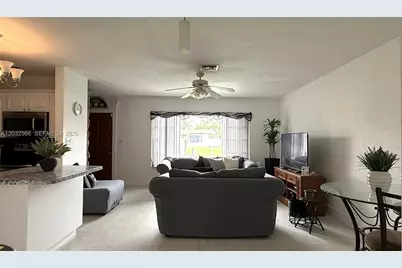 1245 NE 203rd St, Miami, FL 33179 - Photo 8