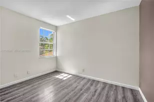 3698 San Simeon Cir, Weston, FL 33331 - Photo 14