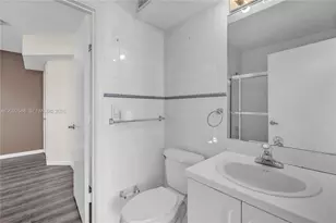 3698 San Simeon Cir, Weston, FL 33331 - Photo 16
