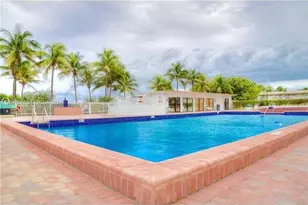 5005 Collins Ave, Miami Beach, FL 33140 - Photo 22