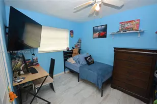 7470 Polk St, Hollywood, FL 33024 - Photo 10