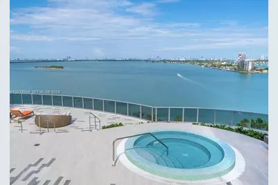 488 NE 18th St #800, Miami, FL 33132 - Photo 32