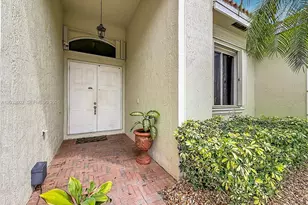 19302 SW 68th St, Pembroke Pines, FL 33332 - Photo 6