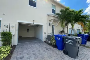 4920 Eucalyptus Dr, Hollywood, FL 33021 - Photo 4