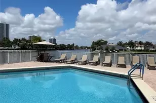 3161 S Ocean Dr, Hallandale Beach, FL 33009 - Photo 22