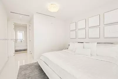 300 Biscayne Boulevard Way #3305W, Miami, FL 33131 - Photo 18