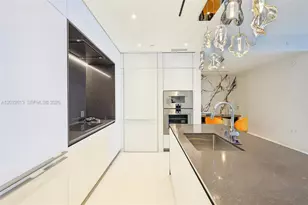 300 Biscayne Blvd Way, Miami, FL 33131 - Photo 10