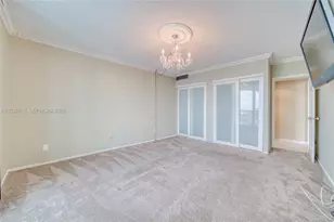 5401 Collins Ave, Miami Beach, FL 33140 - Photo 16