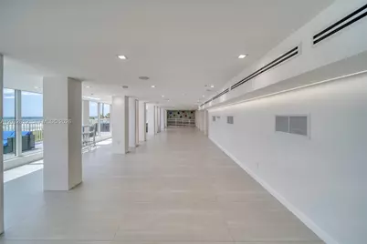 5401 Collins Ave #1135, Miami Beach, FL 33140 - Photo 40