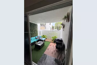 9705 Fontainebleau Blvd #B108, Miami, FL 33172 - Photo 4