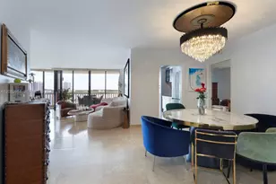 1000 W Island Blvd, Aventura, FL 33160 - Photo 4