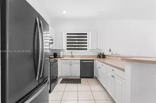 15780 SW 141st St, Miami, FL 33196 - Photo 4