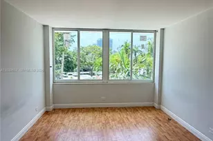 7441 Wayne Ave, Miami Beach, FL 33141 - Photo 4