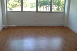 7441 Wayne Ave, Miami Beach, FL 33141 - Photo 4