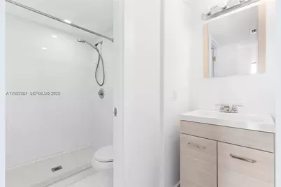 3701 N Country Club Dr #404, Aventura, FL 33180 - Photo 10