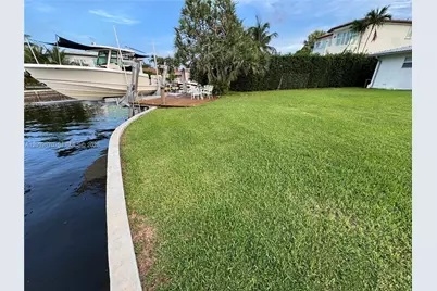 13305 Biscayne Island Ter, North Miami, FL 33181 - Photo 42