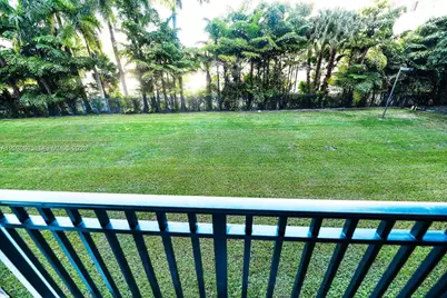 17021 N Bay Rd #207, Sunny Isles Beach, FL 33160 - Photo 6