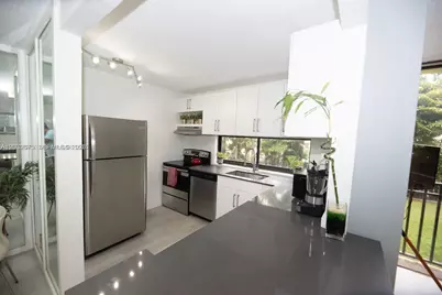 17021 N Bay Rd #207, Sunny Isles Beach, FL 33160 - Photo 8