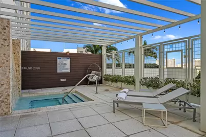 400 Sunny Isles Blvd #1917   |TWO STORIES, Sunny Isles Beach, FL 33160 - Photo 38
