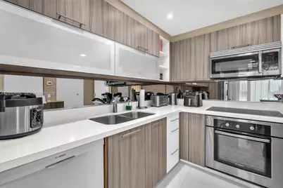6700 Indian Creek Dr #904, Miami Beach, FL 33141 - Photo 12