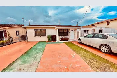 4596 E 8th Ct, Hialeah, FL 33013 - Photo 2