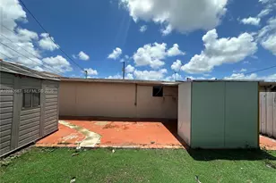 4596 E 8th Ct, Hialeah, FL 33013 - Photo 8