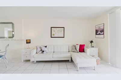 424 SE 10th St #204, Dania Beach, FL 33004 - Photo 22