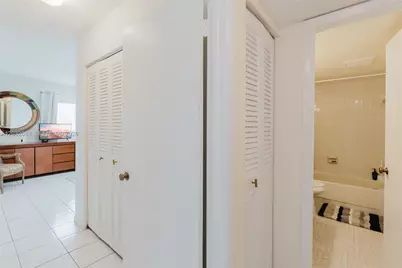 424 SE 10th St #204, Dania Beach, FL 33004 - Photo 30