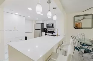 424 SE 10th St, Dania Beach, FL 33004 - Photo 14